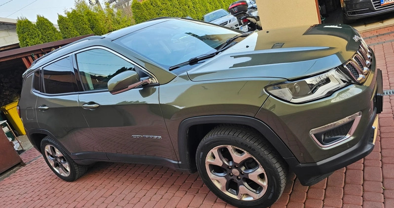 Jeep Compass cena 72500 przebieg: 268000, rok produkcji 2018 z Goleniów małe 781